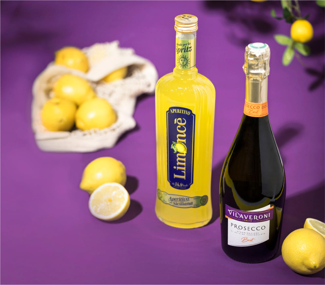 Bouteilles de Limoncè et Prosecco